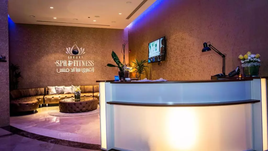 Best Plaza West Bay Hotel